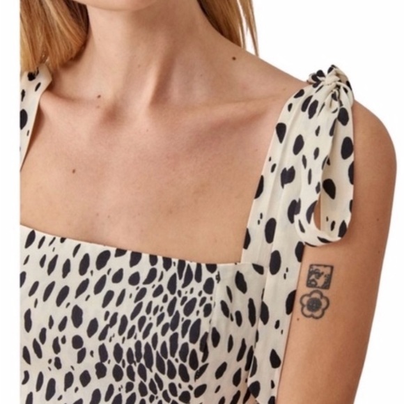 Reformation Ellora top with tie shoulders. Cheetah - Picture 5 of 7